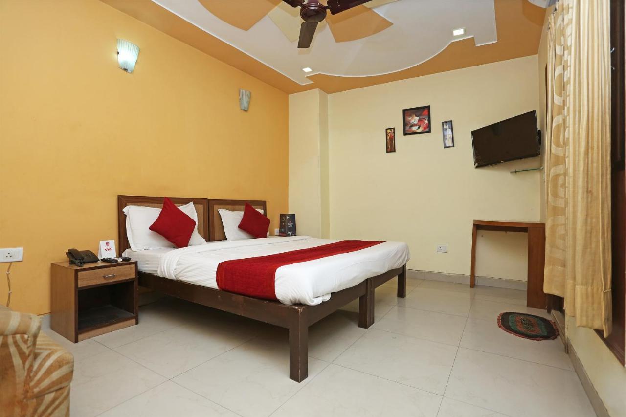 Airport Hotel Ambrosia Neu-Delhi Exterior foto