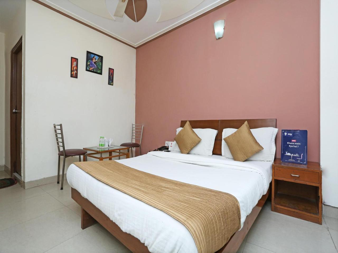Airport Hotel Ambrosia Neu-Delhi Exterior foto