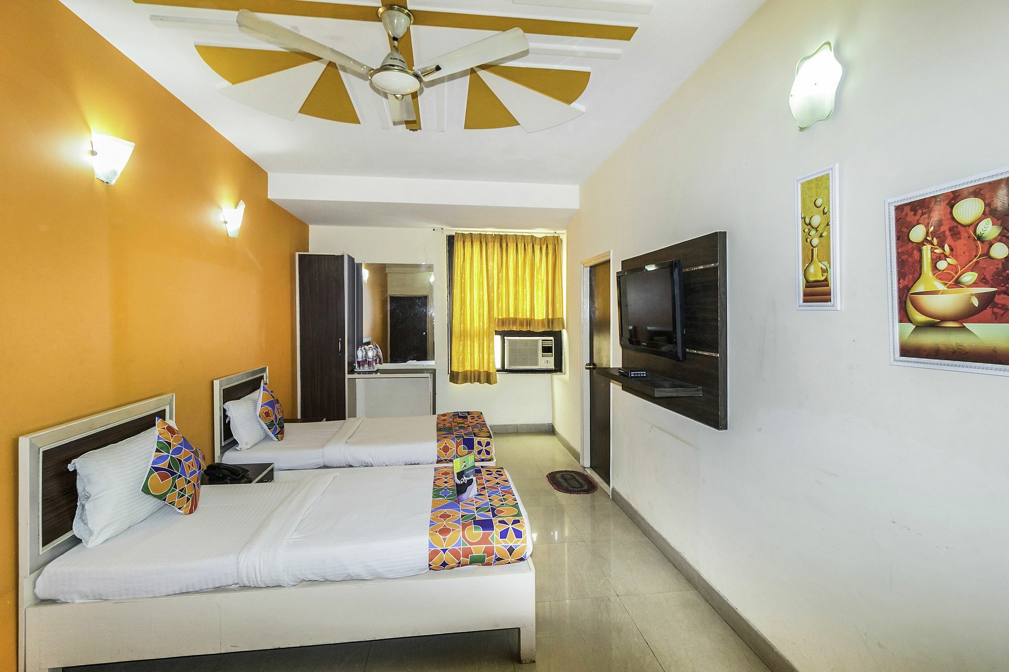 Airport Hotel Ambrosia Neu-Delhi Exterior foto