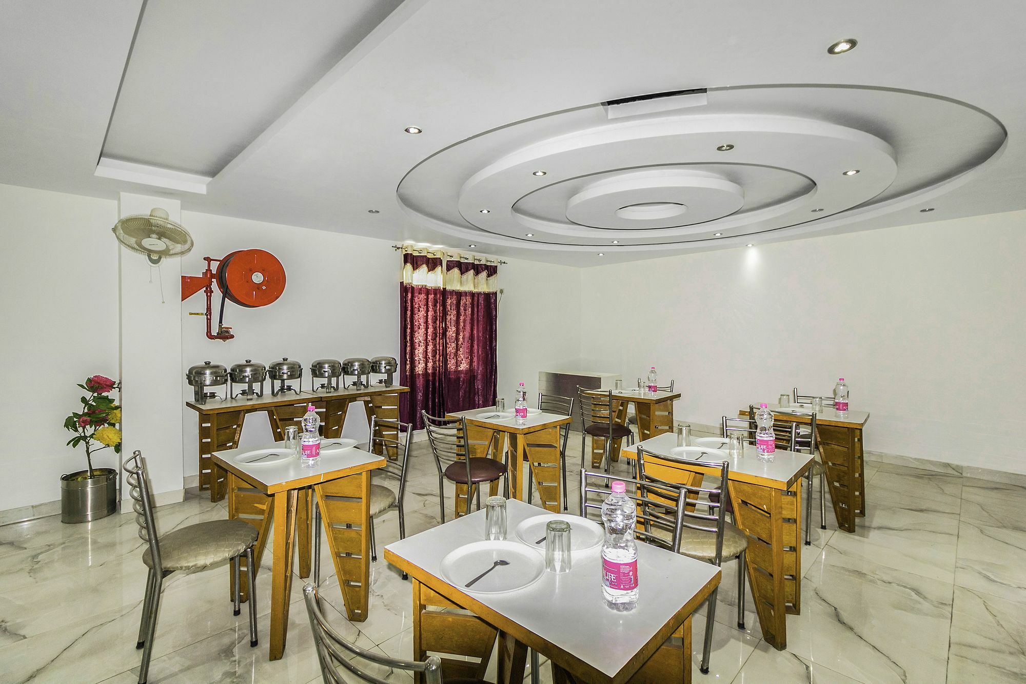 Airport Hotel Ambrosia Neu-Delhi Exterior foto
