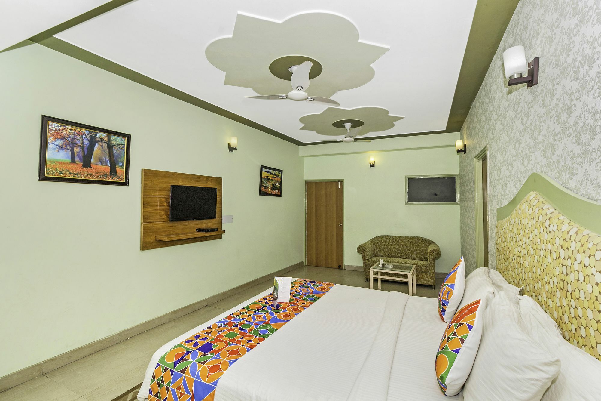 Airport Hotel Ambrosia Neu-Delhi Exterior foto