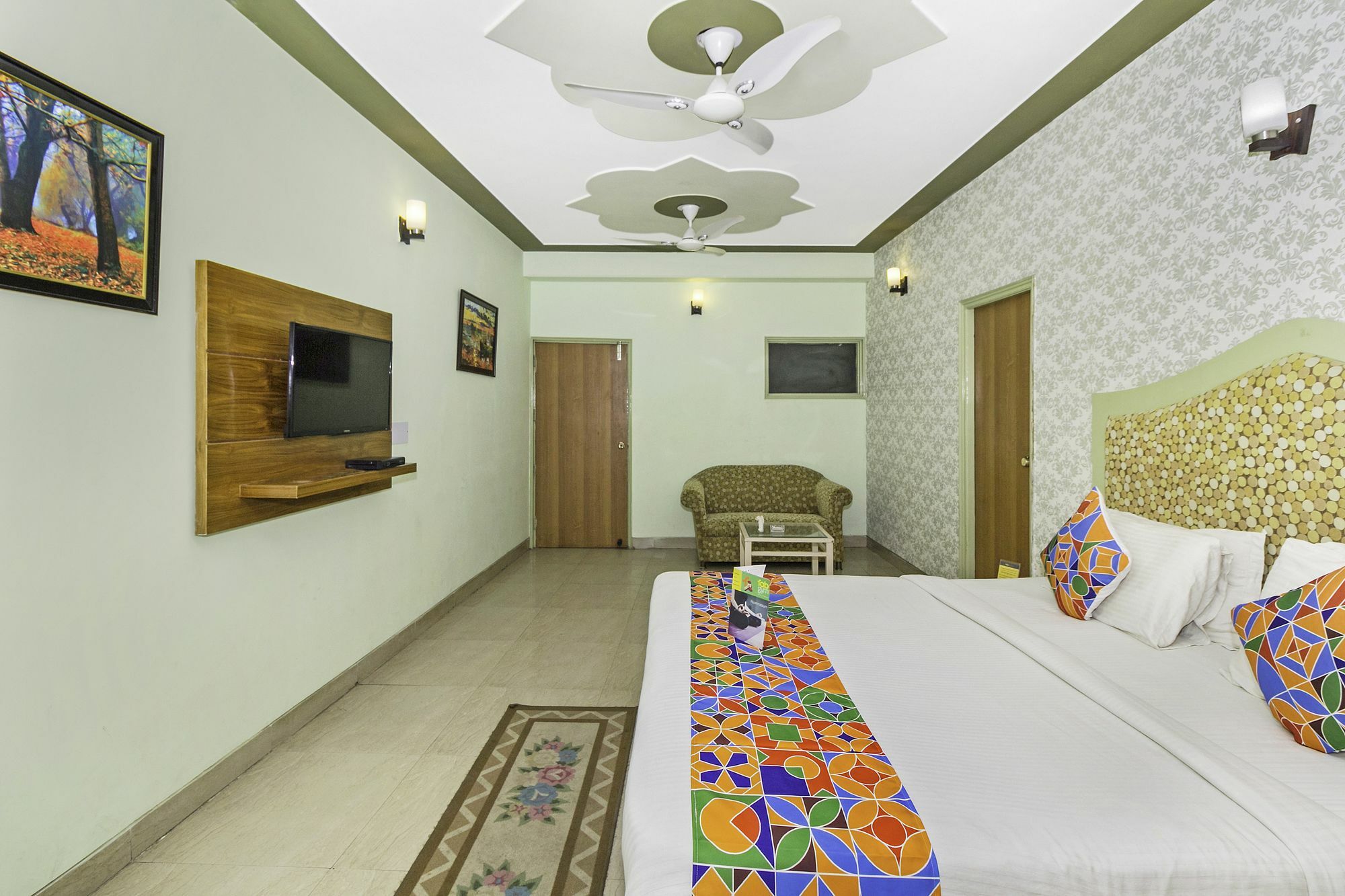 Airport Hotel Ambrosia Neu-Delhi Exterior foto